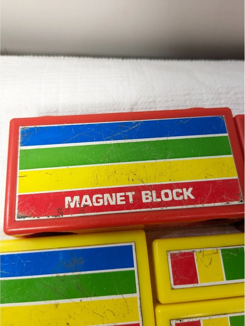 Vintage Hilco Bucket set 22 Magnet Blocks magnetic building toy rainbow primary